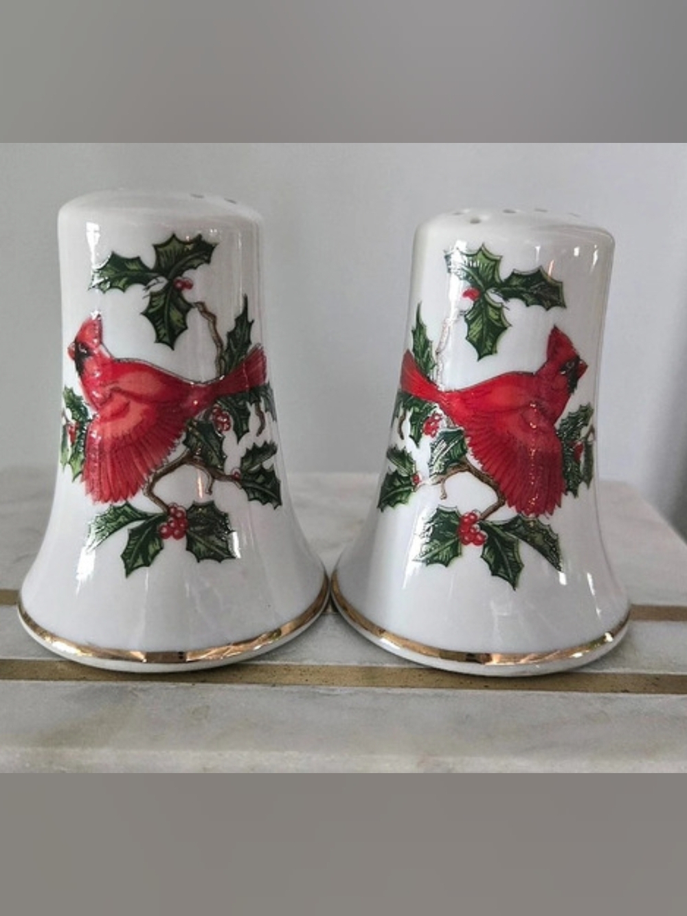 Lefton Cardinal & Holly Vintage Salt Pepper Shakers in White & Red Gold Trim